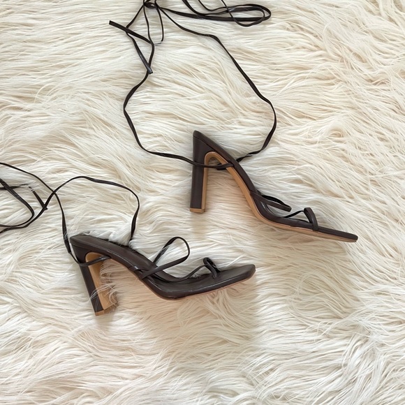 Lace-Up Block Heels - Picture 5 of 11